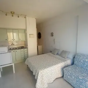  Apartamento Lovely In Front Of The Beach.
